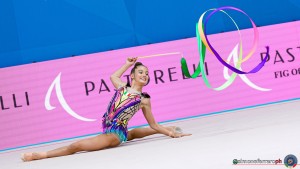 sella viola nastro ph simone ferraro sfa03561 copia